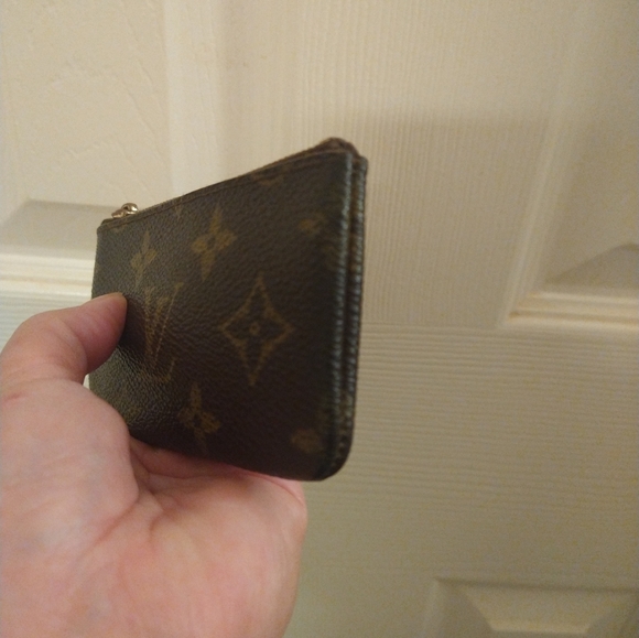 Louis Vuitton Monogram Key Cles - Picture 7 of 12